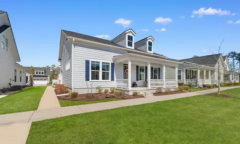 4047 Mckinney Dr, Murrells Inlet, SC 29576