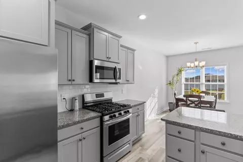 Kitchen - 255 Lakota Loop, Longs, SC 29568 photo 2 of 4
