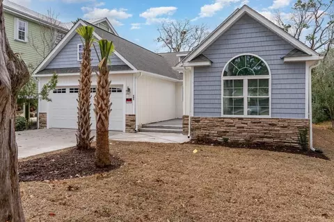 403 3rd Ave N, Myrtle Beach, SC 29577