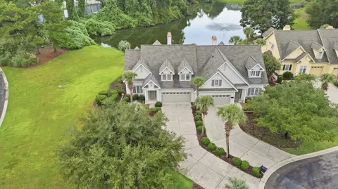 42 Courtyard Cir #26, Pawleys Island, SC 29585
