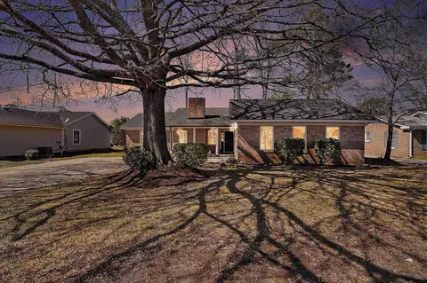 575 Circle Dr, Surfside Beach, SC 29575