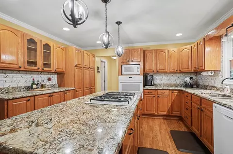 Kitchen - 753 Robin Dr, Georgetown, SC 29440 photo 3 of 3