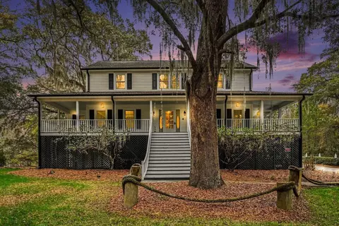 753 Robin Dr, Georgetown, SC 29440