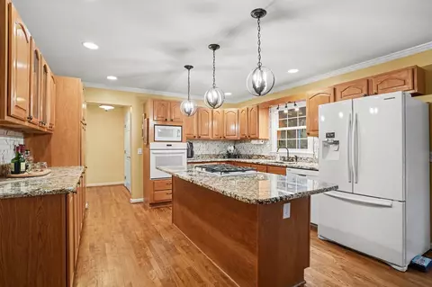 Kitchen - 753 Robin Dr, Georgetown, SC 29440 photo 1 of 3