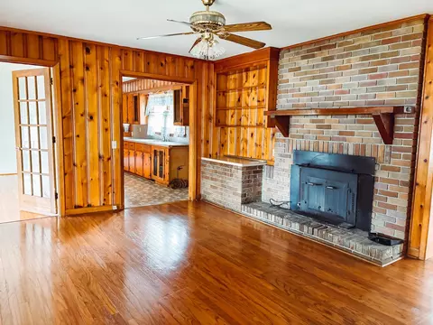 Living - 77 Towhee St, Georgetown, SC 29440 photo 1 of 4
