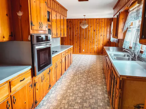 Kitchen - 77 Towhee St, Georgetown, SC 29440 photo 1 of 2