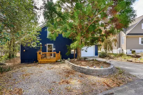 2214 Franklin Cir, Little River, SC 29566