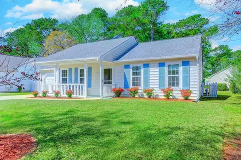 147 Woodlake Dr, Murrells Inlet, SC 29576