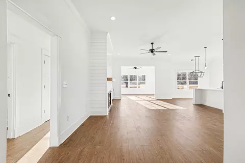 Entry Way - 3420 Sam Graham Rd, Loris, SC 29569 photo 2 of 3