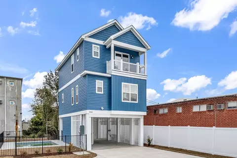 306 6th Ave N, Myrtle Beach, SC 29577