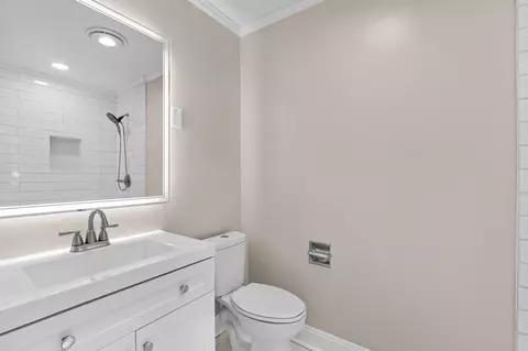 Bath - 203 River St, Georgetown, SC 29440 photo 11 of 14