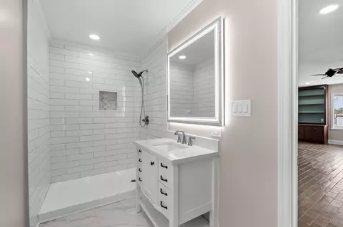 Bath - 203 River St, Georgetown, SC 29440 photo 1 of 14