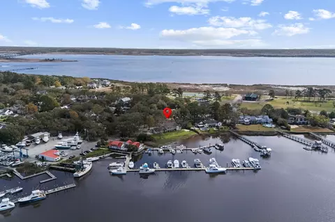View/Area - 203 River St, Georgetown, SC 29440 photo 4 of 8
