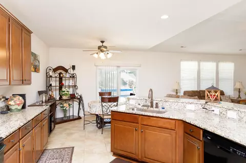 Kitchen - 316 Lochmoore Loop, Myrtle Beach, SC 29588 photo 4 of 4