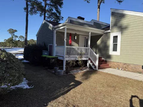 1596 Landing Rd, Myrtle Beach, SC 29577