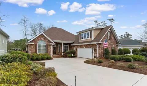 913 Morrall Dr, North Myrtle Beach, SC 29582