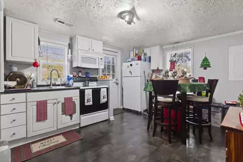 Kitchen - 3055 Chestnut St, Loris, SC 29569 photo 2 of 2