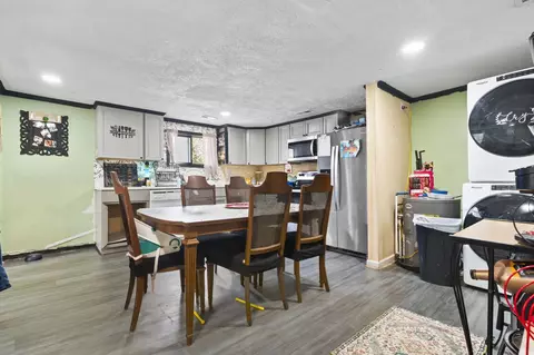 Dining - 3055 Chestnut St, Loris, SC 29569 photo 1 of 1