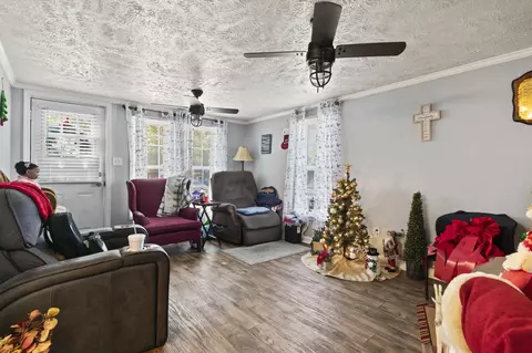 Living - 3055 Chestnut St, Loris, SC 29569 photo 2 of 2