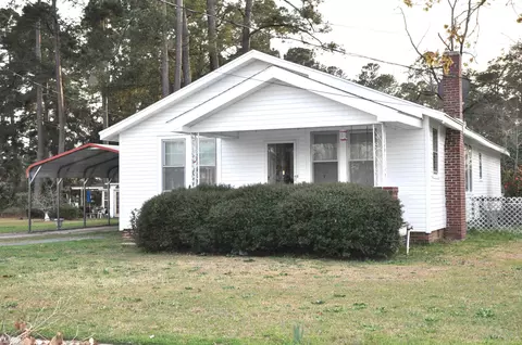 910 Sandy Bluff Rd, Mullins, SC 29574