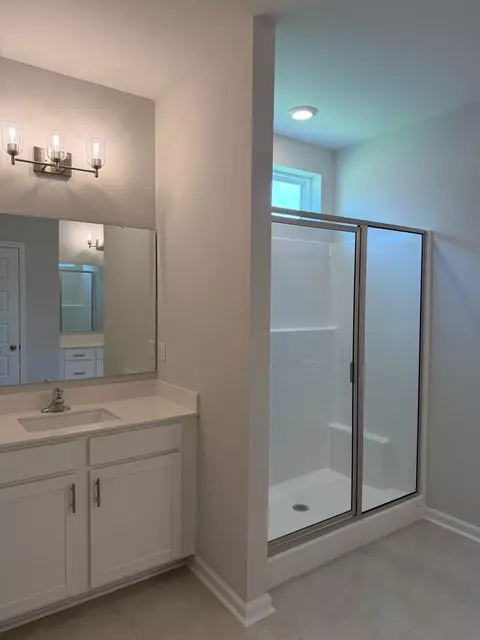 Bath - 120 Buckingham Dr, Conway, SC 29526 photo 1 of 4