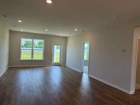 Living - 120 Buckingham Dr, Conway, SC 29526 photo 3 of 4