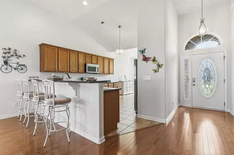Entry Way - 653 Sandberg St, Surfside Beach, SC 29575 photo 2 of 3