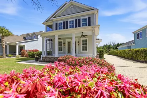 202 Spreading Oak Dr, Pawleys Island, SC 29585