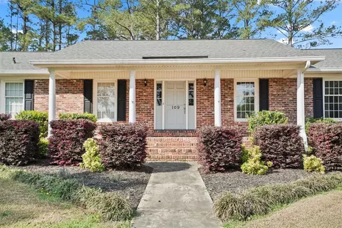 109 Mason Dr, Cheraw, SC 29520