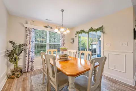 Dining - 524 Shea Loop, Myrtle Beach, SC 29588 photo 2 of 3