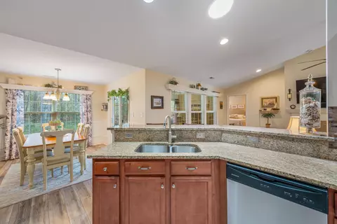 Kitchen - 524 Shea Loop, Myrtle Beach, SC 29588 photo 1 of 5