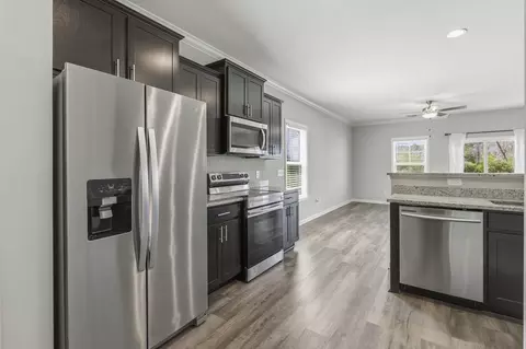 Kitchen - 464 Honeyhill Loop, Conway, SC 29526 photo 4 of 4