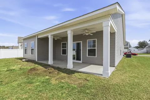 Exterior - 464 Honeyhill Loop, Conway, SC 29526 photo 4 of 7