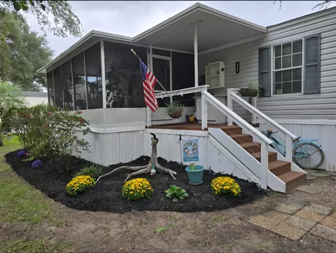 322 Yucca Cir, Murrells Inlet, SC 29576