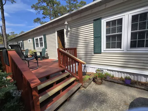 420 Delton Dr, Murrells Inlet, SC 29576