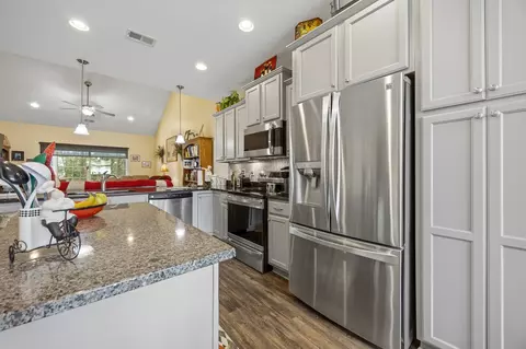 Kitchen - 188 Machrie Loop #A, Myrtle Beach, SC 29588 photo 6 of 10