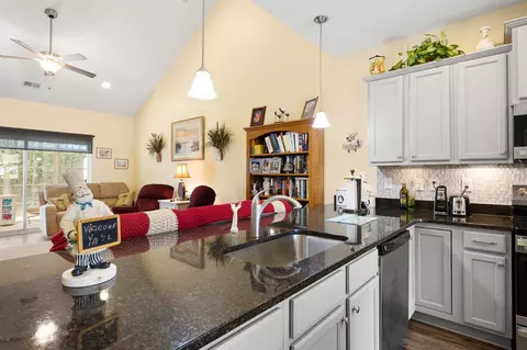 Kitchen - 188 Machrie Loop #A, Myrtle Beach, SC 29588 photo 4 of 10