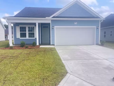 1136 NW Forest Bend Dr, Calabash, NC 28467