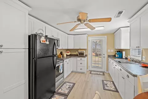 Kitchen - 724 5th Ave S, Surfside Beach, SC 29575 photo 3 of 3