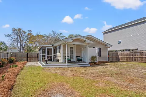 Exterior - 724 5th Ave S, Surfside Beach, SC 29575 photo 6 of 6