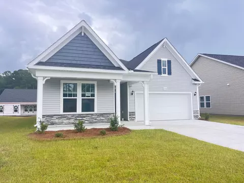 1132 NW Forest Bend Dr, Calabash, NC 28467