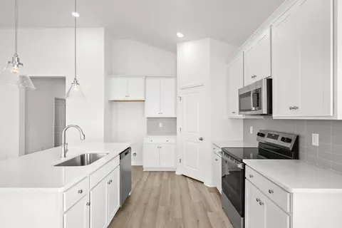 Kitchen - 151 Joyce Dr, Longs, SC 29568 photo 4 of 8