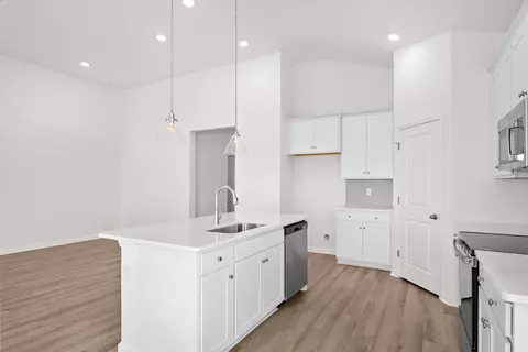 Kitchen - 151 Joyce Dr, Longs, SC 29568 photo 3 of 8