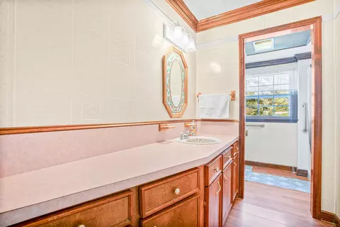Bath - 277 Nushell St, Georgetown, SC 29440 photo 2 of 5