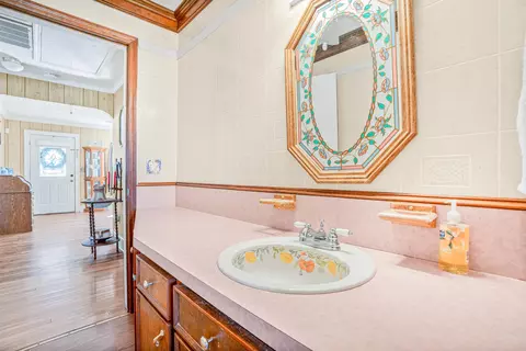 Bath - 277 Nushell St, Georgetown, SC 29440 photo 5 of 5