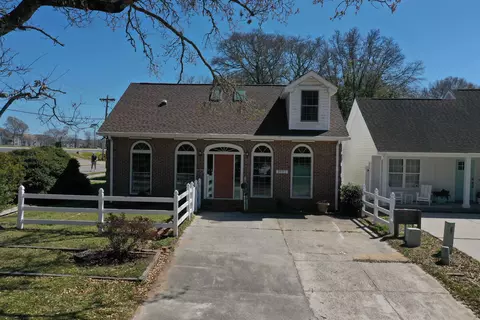 9590 Kings Rd, Myrtle Beach, SC 29572