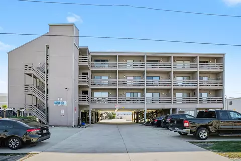 120 N Dogwood Dr #303, Murrells Inlet, SC 29576