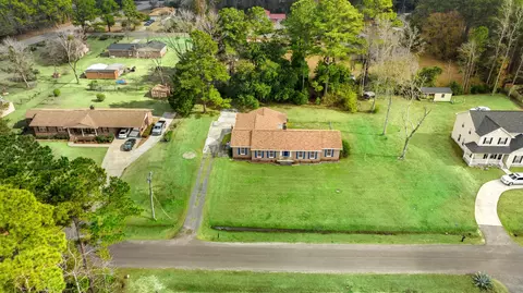 View/Area - 83 Pond St, Georgetown, SC 29440 photo 1 of 2