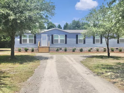 2002 Warrens Loop, Marion, SC 29571