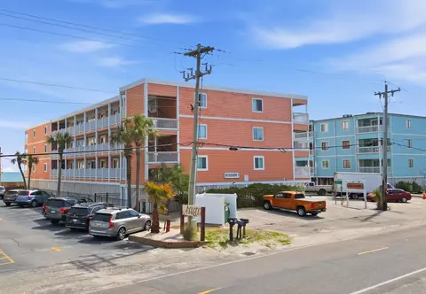 900 N Waccamaw Dr #303, Murrells Inlet, SC 29576